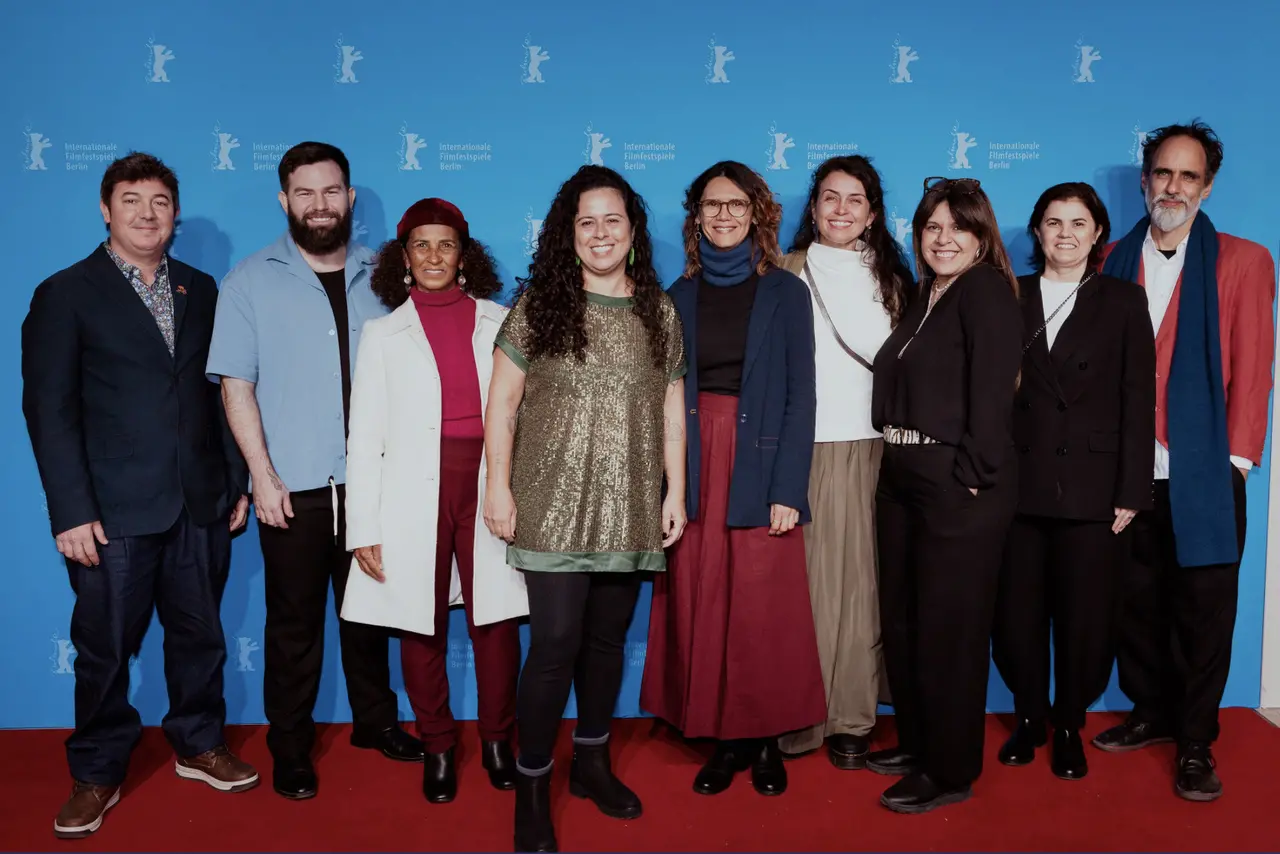 Nove integrantes da equipe do filme 