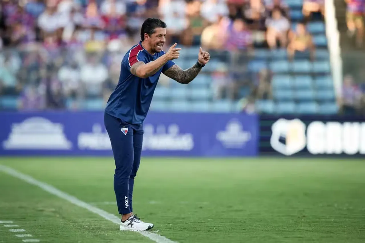 Thiago Carpini foi contratado ainda sob a gestão de Marcelo Paz