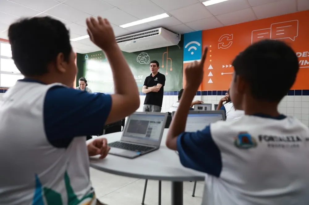 A Escola Municipal de Tempo Integral Professor Francimar Mangueira passa a atender 410 alunos.