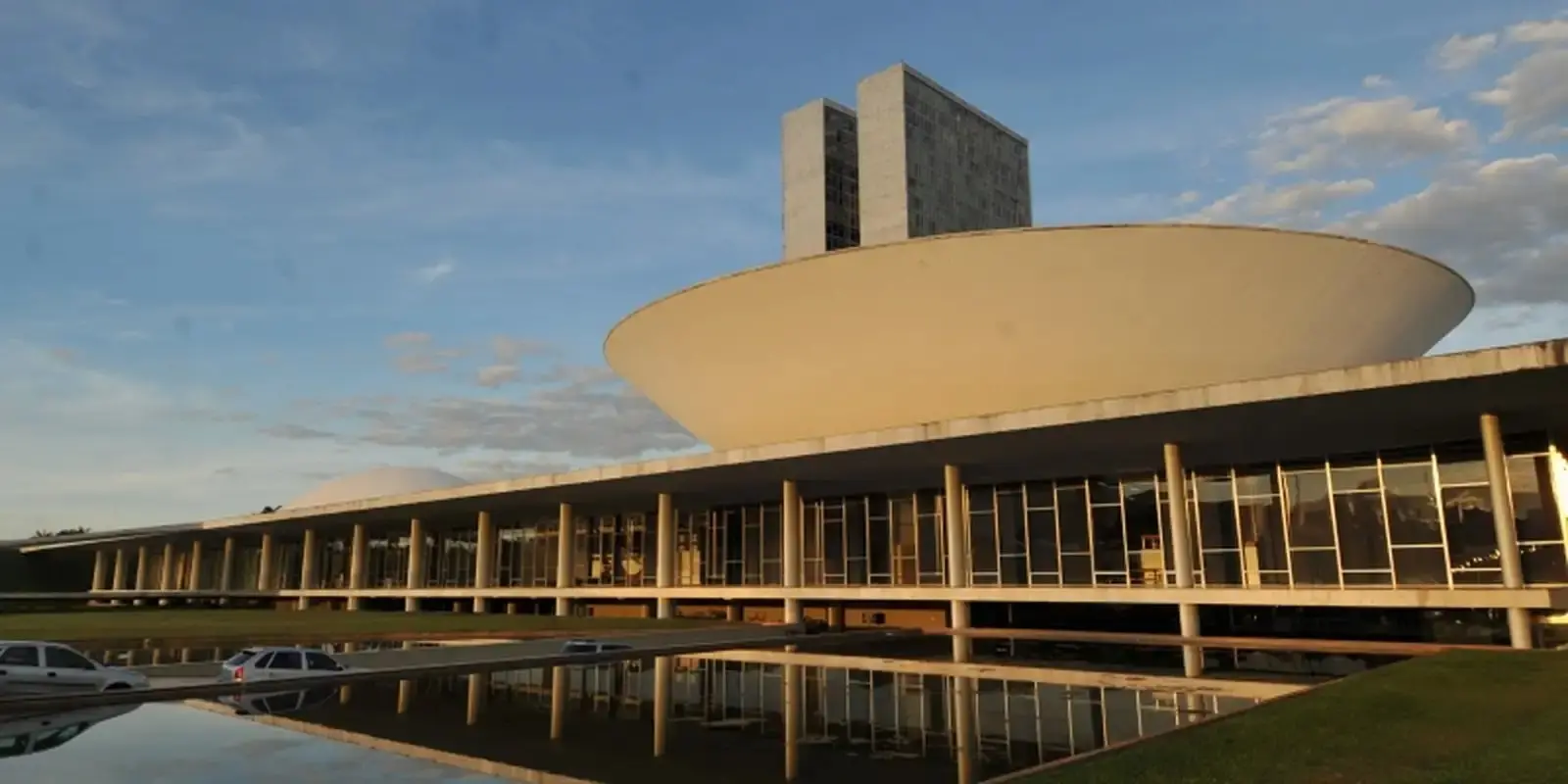 Foto do Palácio do Congresso Nacional.