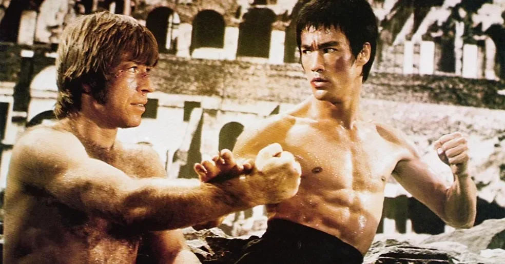Chuck Norris e Bruce Lee em cena de 