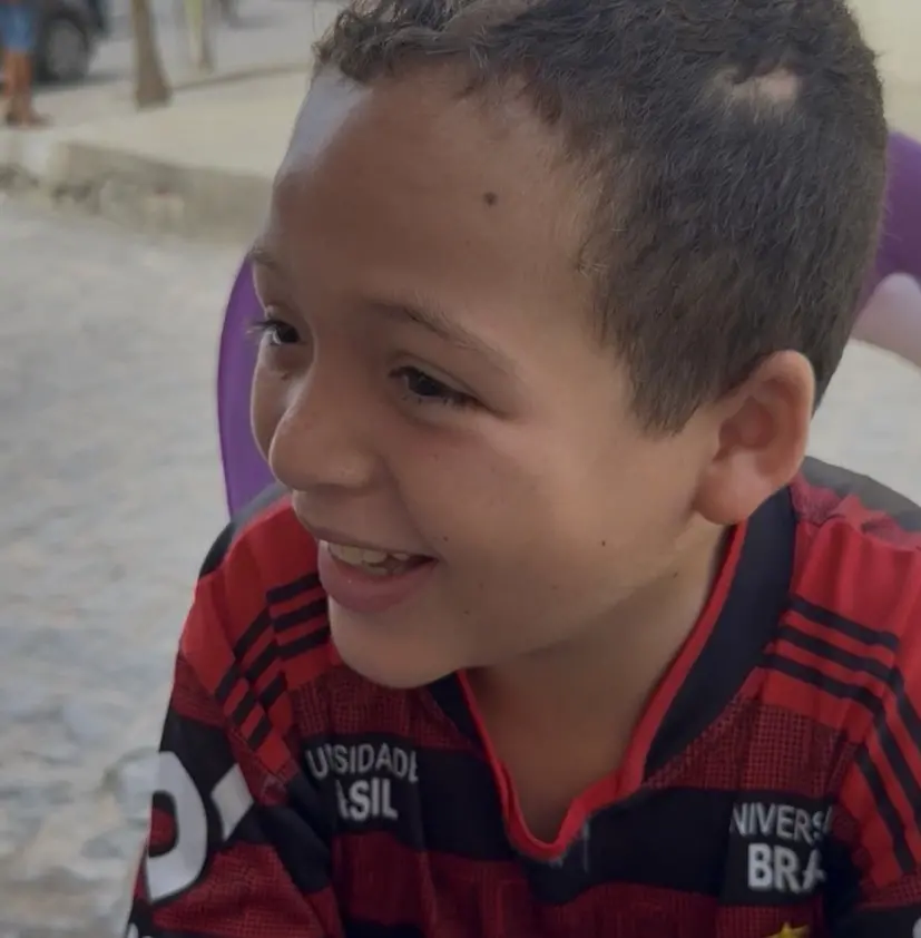 Foto de Henrique Vinycius da Silva, menino de 12 anos que perdeu a visão após um tumor no cérebro.