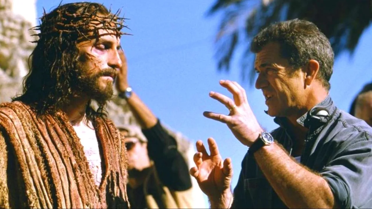 O filme foi alvo de críticas após o lançamento, o que resultou em respostas do diretor Mel Gibson.