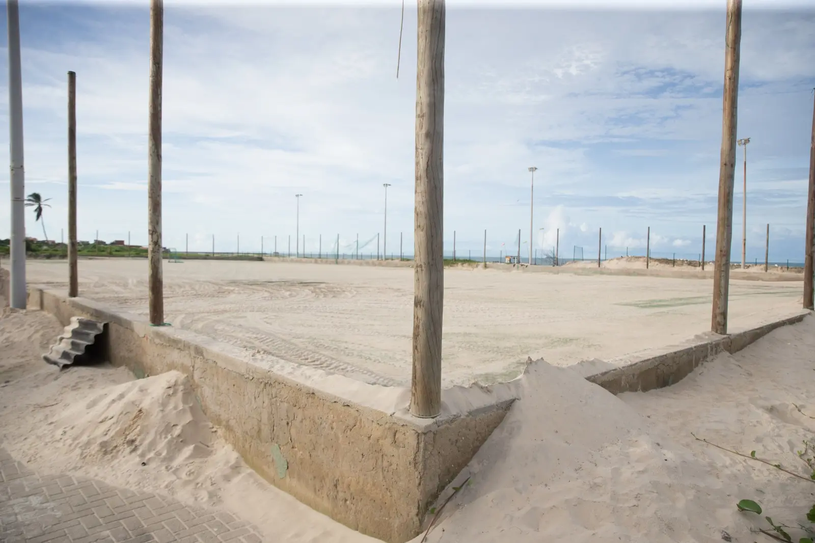 Terreno em que estão sendo feitas as obras da usina de dessalinização em Fortaleza.