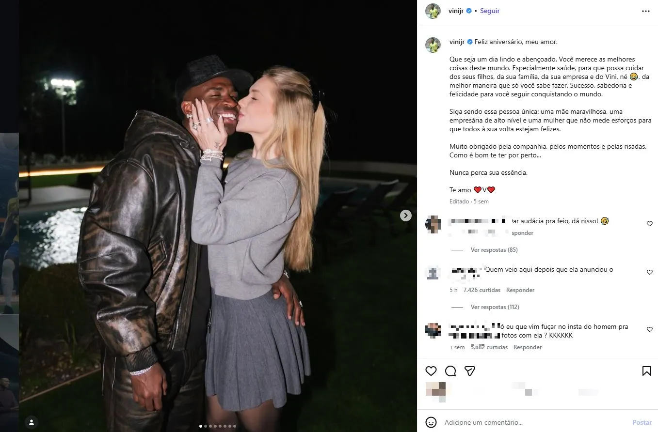 Vinícius Jr. deixou registros com a ex-namorada no perfil.