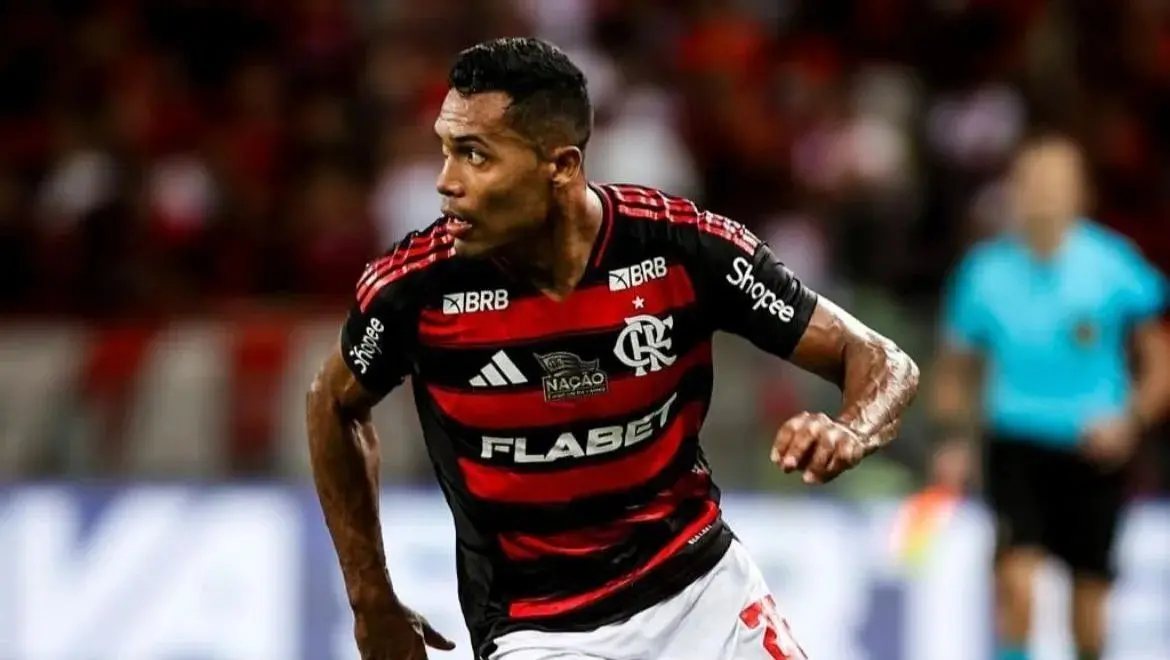 Alex Sandro em ação pelo Flamengo