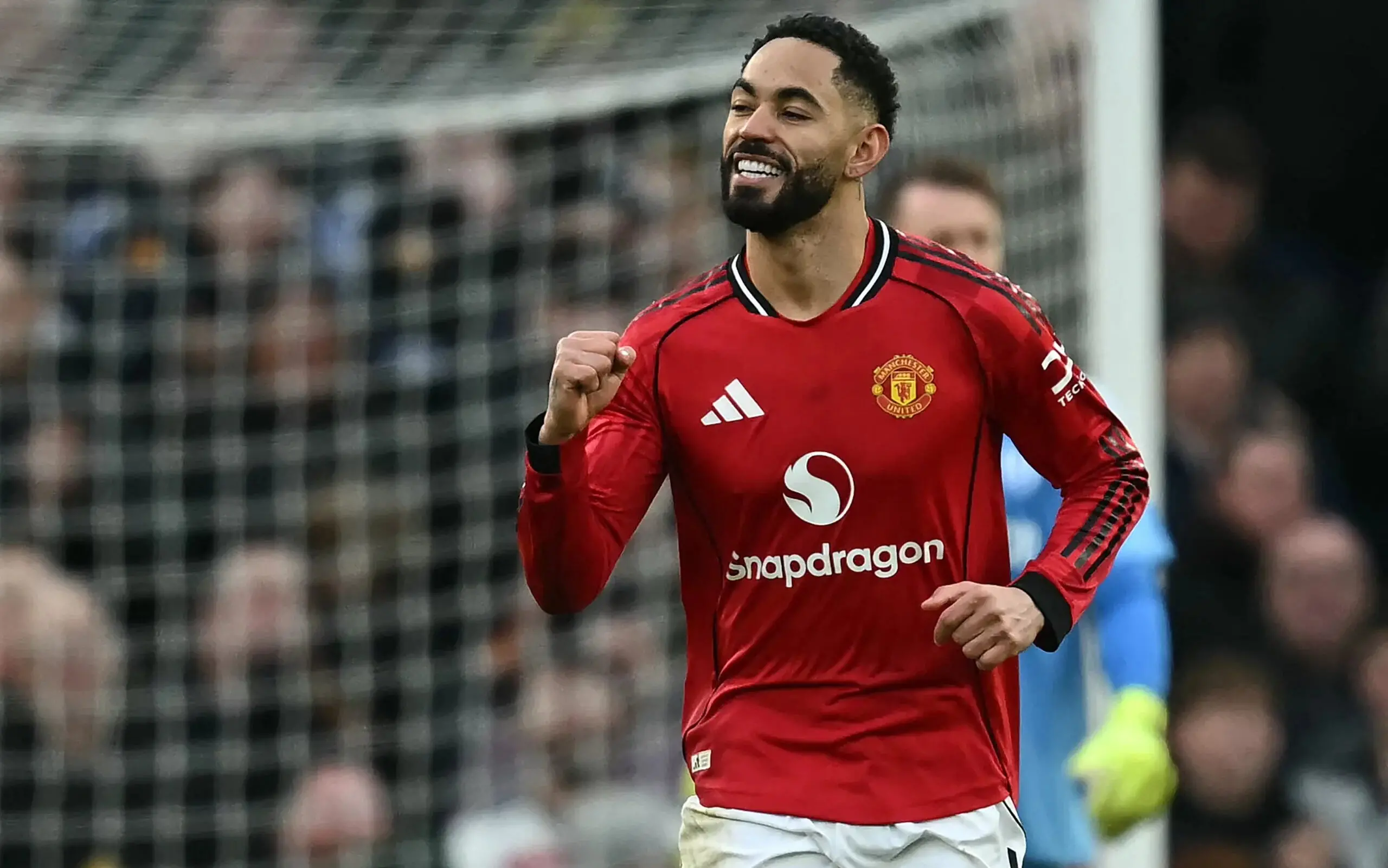 Matheus Cunha em ação pelo Manchester United