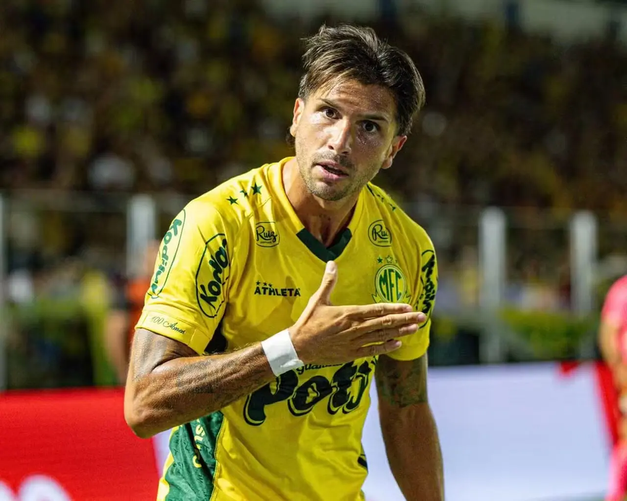 Lucas Mugni em ação pelo Mirassol