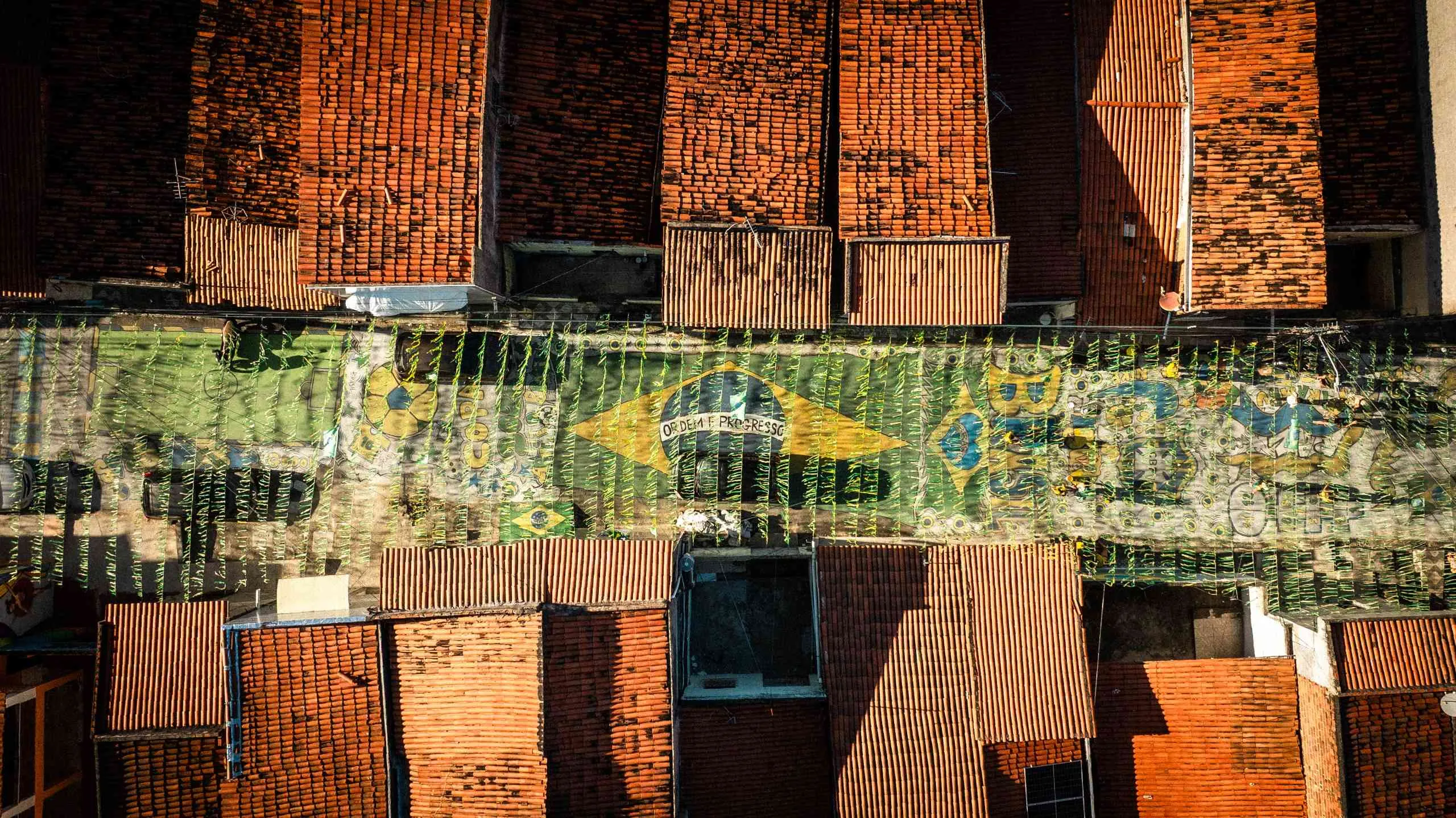 No Pirambu, bandeira do Brasil foi pintada para a Copa do Mundo.