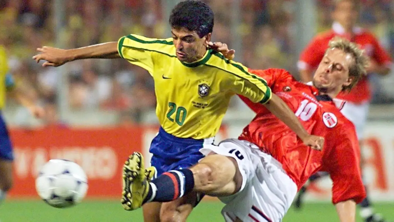 Em 1998, o Brasil perdeu para a Noruega na Copa do Mundo por 2 a 1