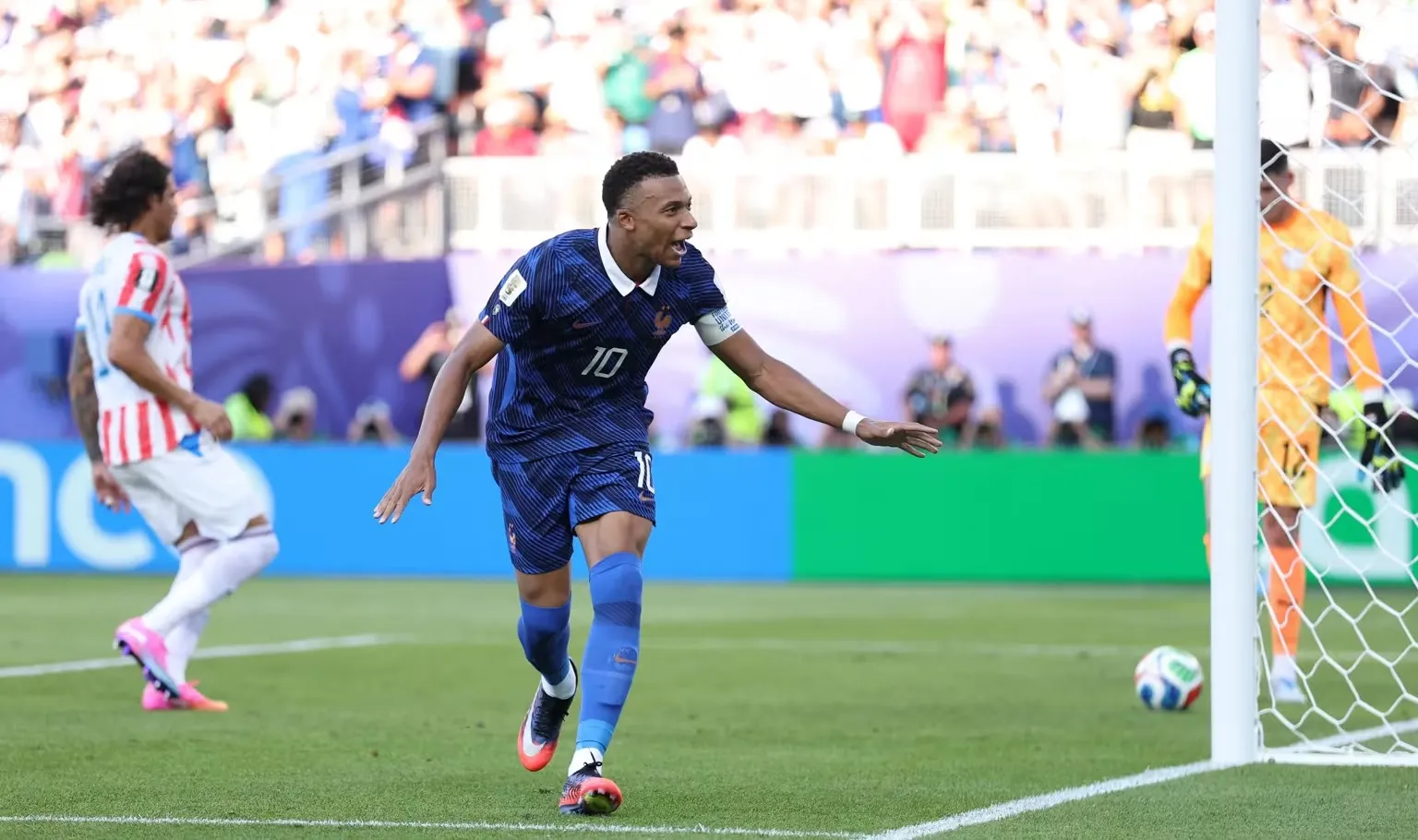 Kylian Mbappé foi o autor do gol da eliminação de Paraguai na Copa do Mundo