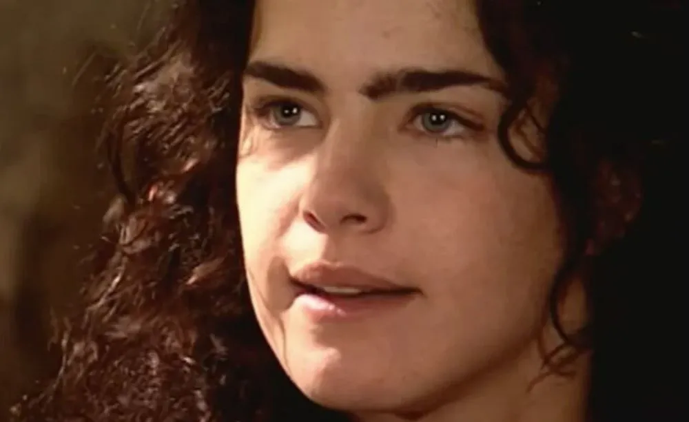 Terra Nostra tinha Ana Paula Arósio como uma das protagonistas.
