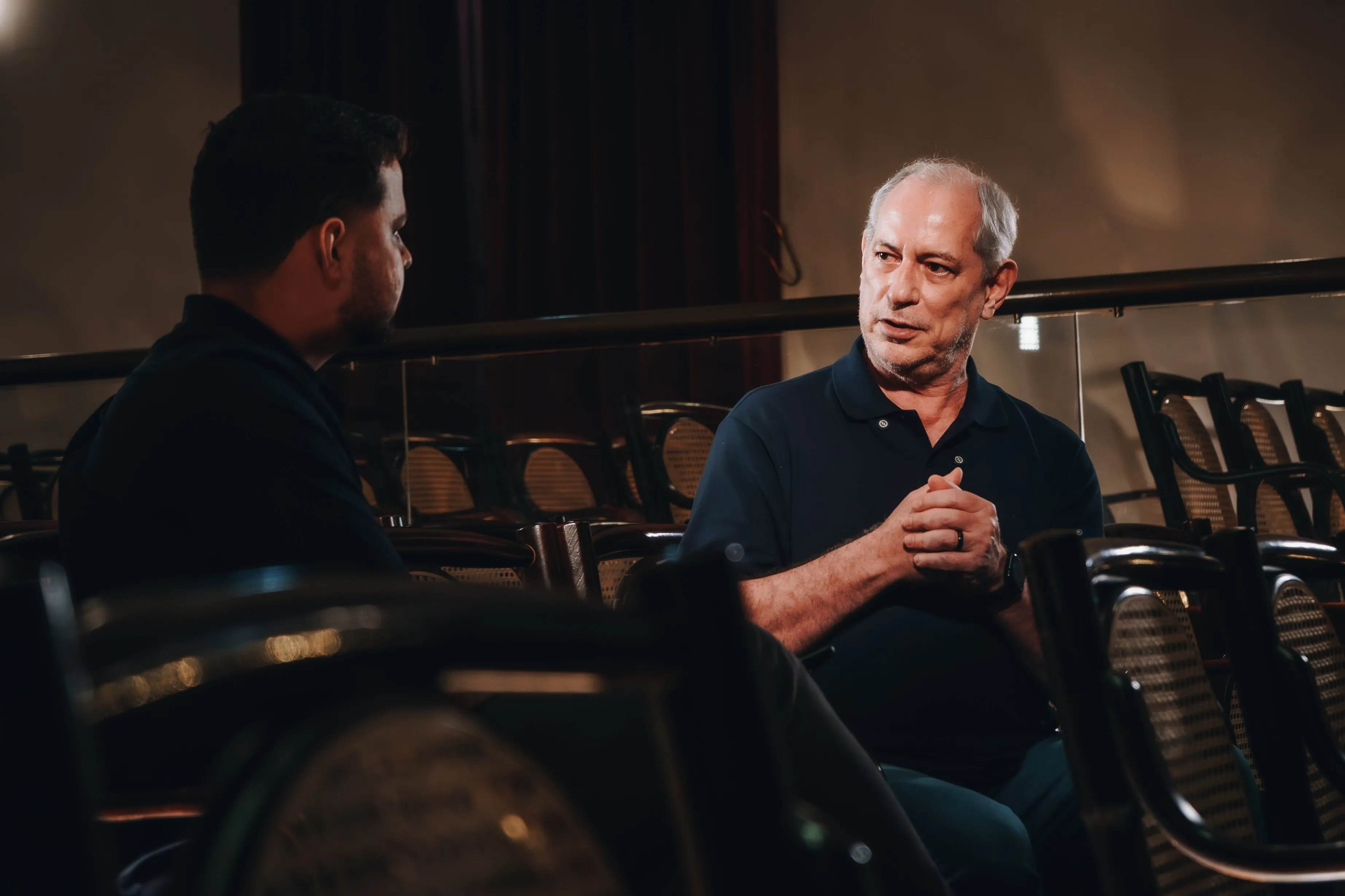 Ciro Gomes visita o Teatro São João, em Sobral.