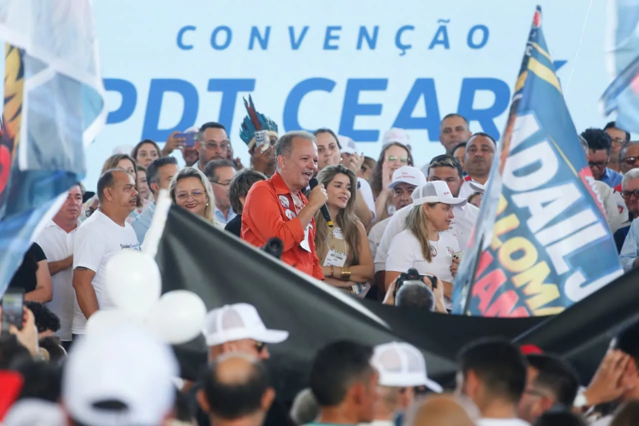 Presidente do PDT-CE, André Figueiredo, durante evento do partido.