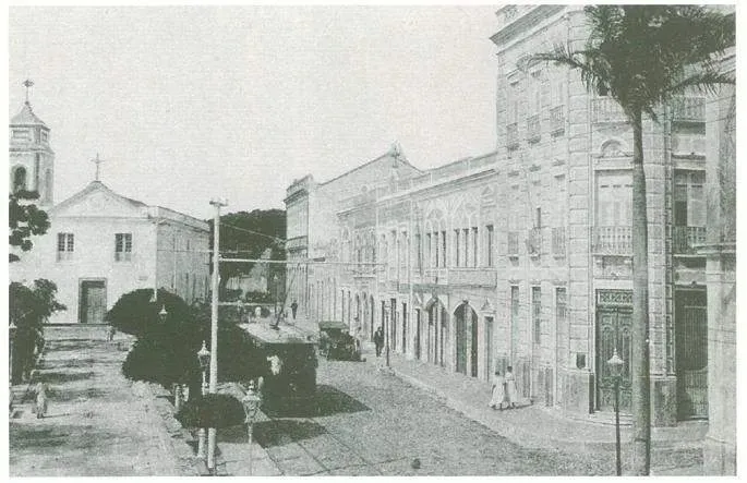 Nesta fotografia de 1908, é possível reconhecer algumas das paisagens de hoje no ontem de Fortaleza.