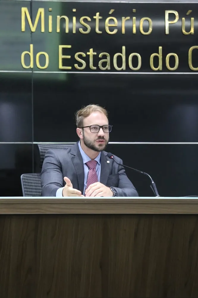 Rodrigo Calzavara é promotor de justiça, coordenador do NUAVV e idealizador do SALVV.