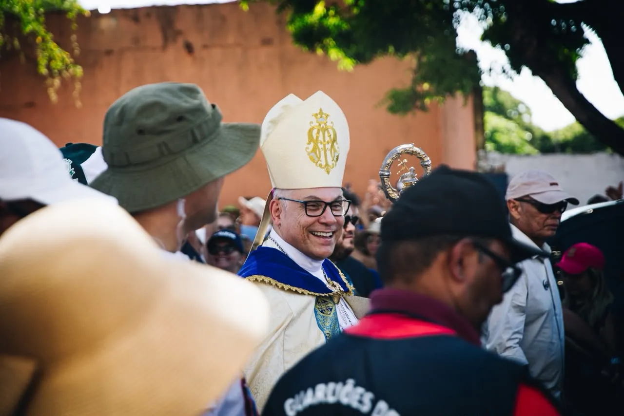 Arcebispo de Fortaleza, Gregório Paixão, na Caminhada com Maria.