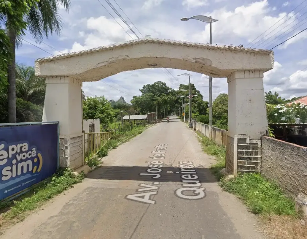 Arco de acesso antes do acidente.