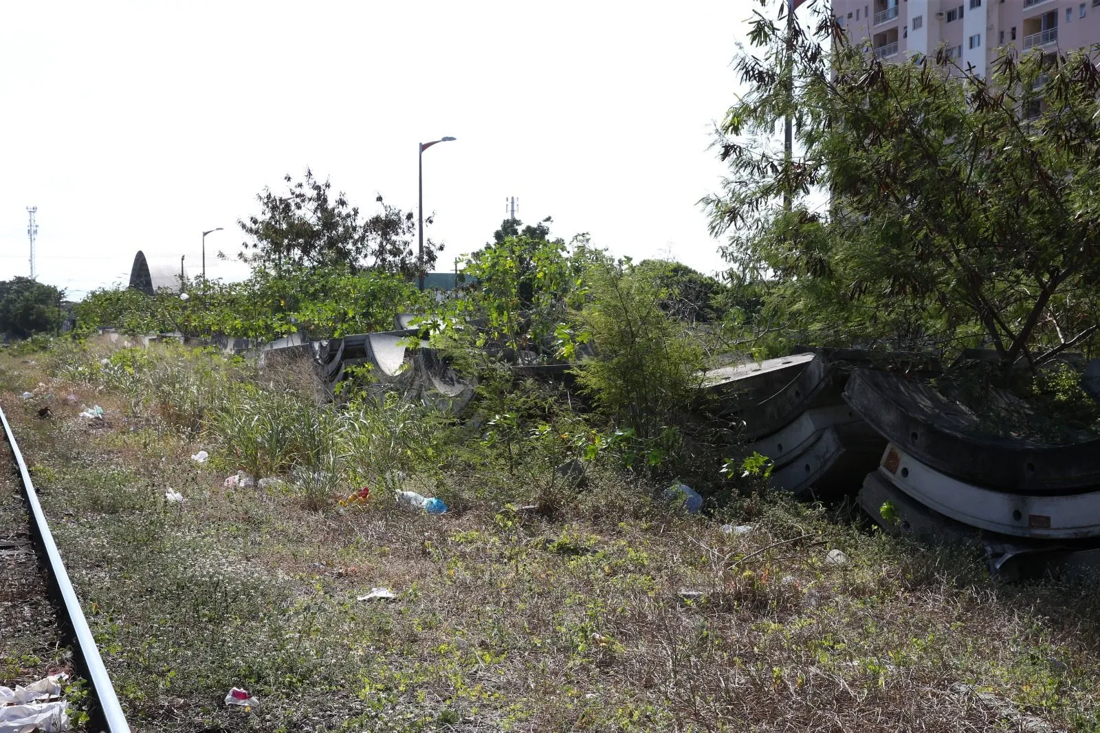 De acordo com a Seinfra, materiais serão utilizados em obra ferroviária até 2028.