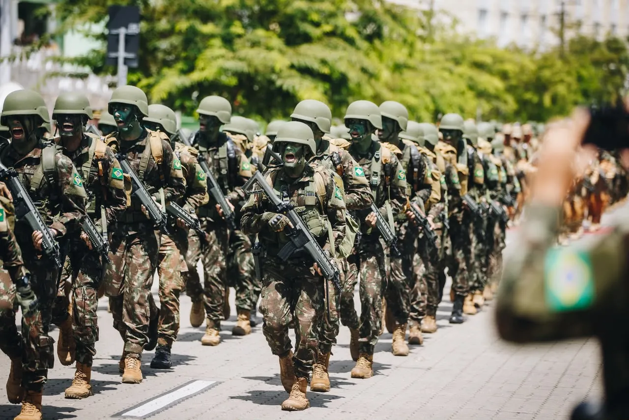 Desfile de 7 de setembro conta com tropas das Forças Armadas.