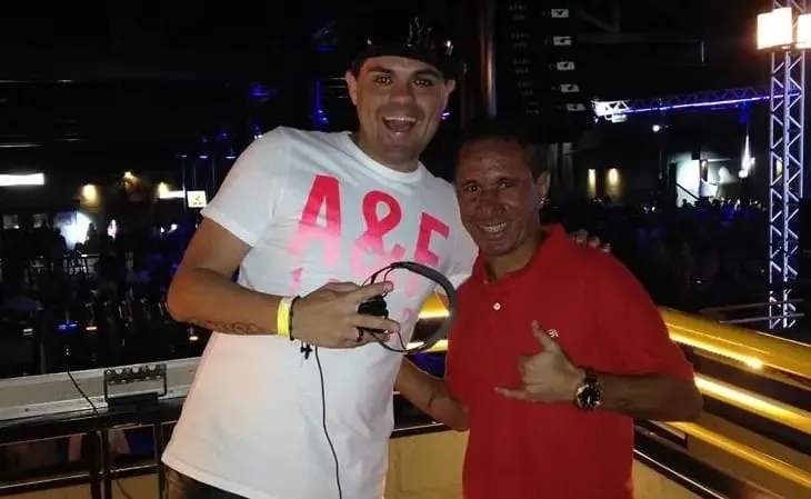 Clodoaldo pediu um favor ao DJ Caio, e ganhou uma música em sua homenagem
