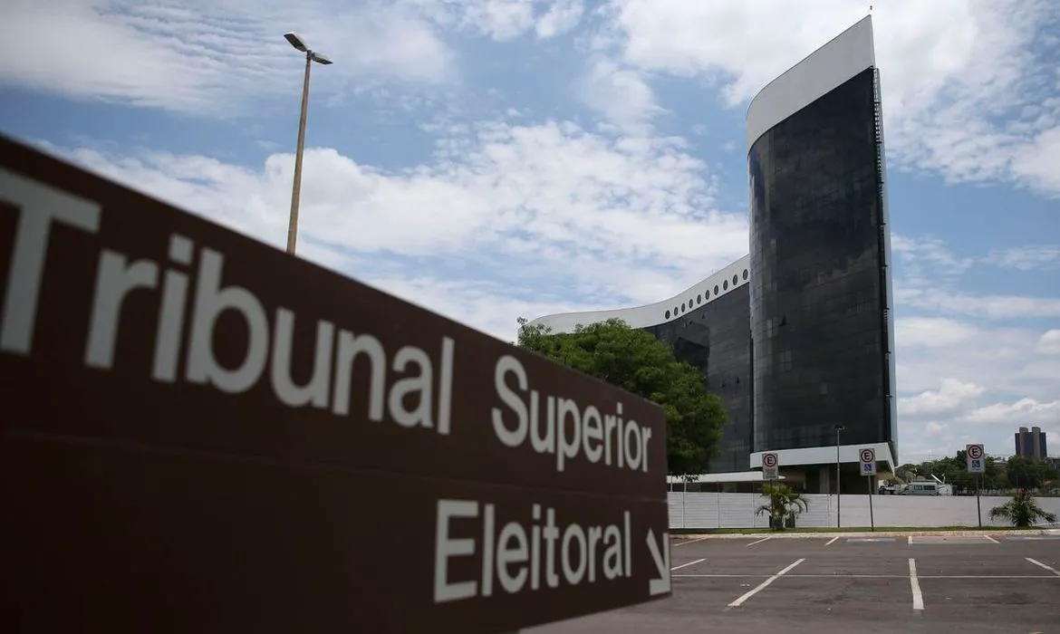 TSE coordena as eleições presidenciais que ocorrem em 4 de outubro, 1º turno, e 25 de outubro, 2º turno.