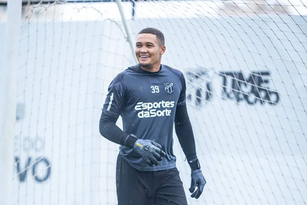 Gustavo Martins em ação pelo Ceará