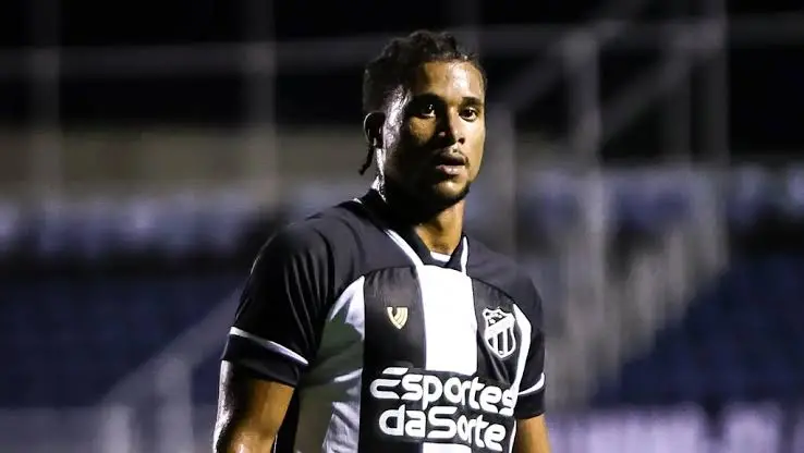 Gabriel Amaral em ação pelo Ceará