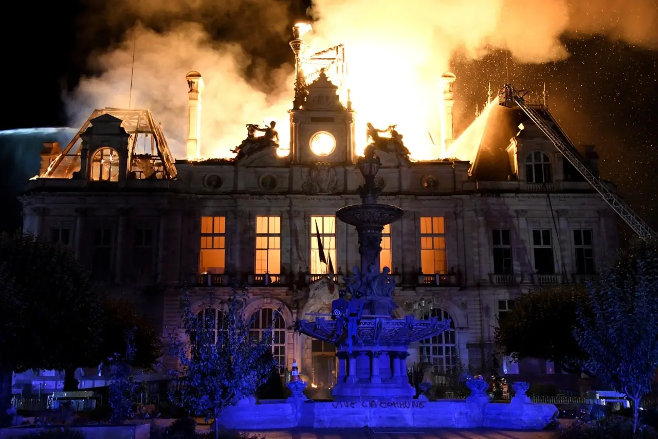 Imagem da notícia França registra protestos contra custo de vida, com invasões, incêndio e cerca de 400 detidos