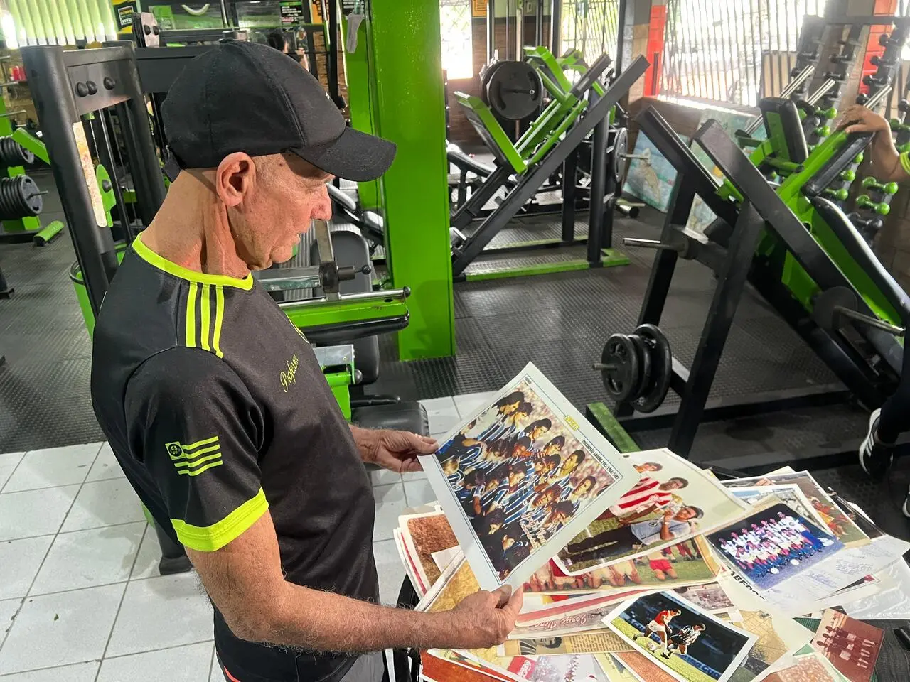 Imagem da notícia Clubes cearenses e do Sul prestam homenagens a Jorge Veras, ex-atacante que virou “Homem Gre-Nal”