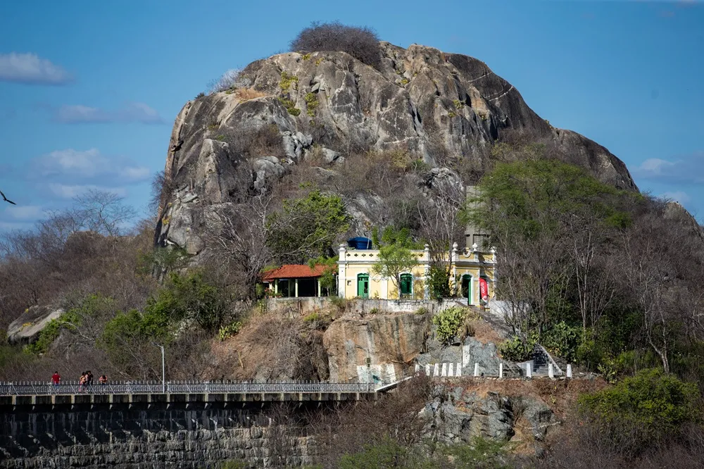 Açude do Cedro é a primeira barragem pública do Brasil.