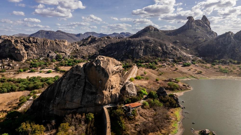 Açude do Cedro é a primeira barragem pública do Brasil.