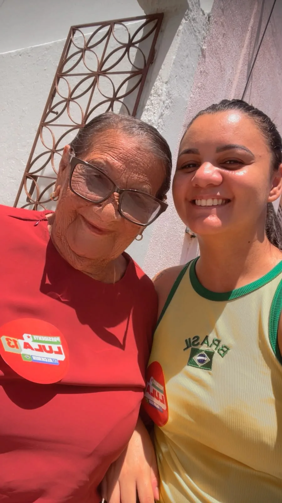 Raimunda Delmiro, 98 anos, tentou votar e não pôde por conta do cancelamento do seu Título de Eleitor.